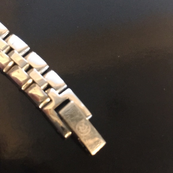 Movado Mother of Pearl Dial/Silver Band Ladies - Picture 9 of 16